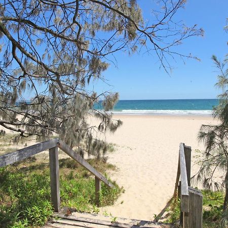 Windmill 4 Two Bedroom Beachside Apartment On Parkyn Parade Mooloolaba Kültér fotó
